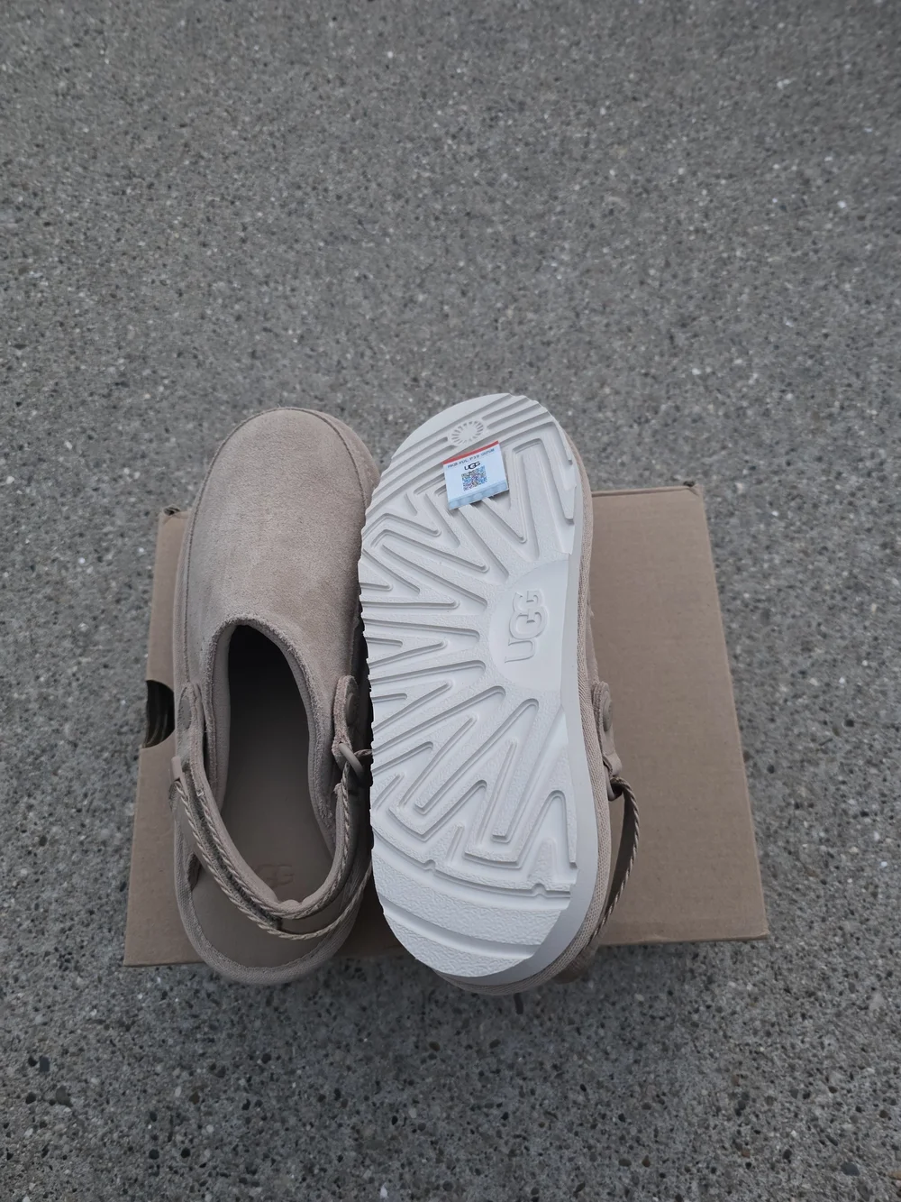 UGG Beige Suede Slip-On Clog Little Girl 3Y